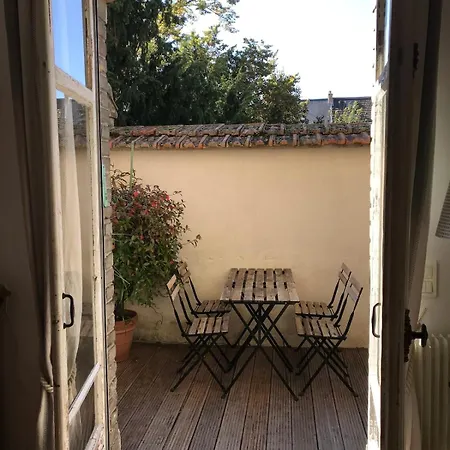 Dom wakacyjny Beautiful House Hyper Centre - 8 Pers - Patio - Wifi *